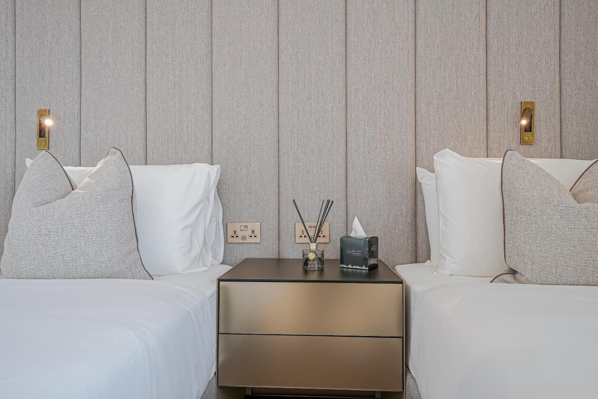 Modern 2Br High Floor Haven In Vida Dubai Marina Apartment Luaran gambar